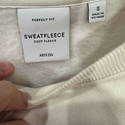Aritzia sweatshirt 