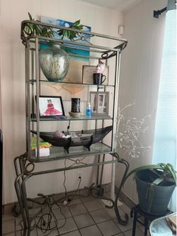 Glass shelf