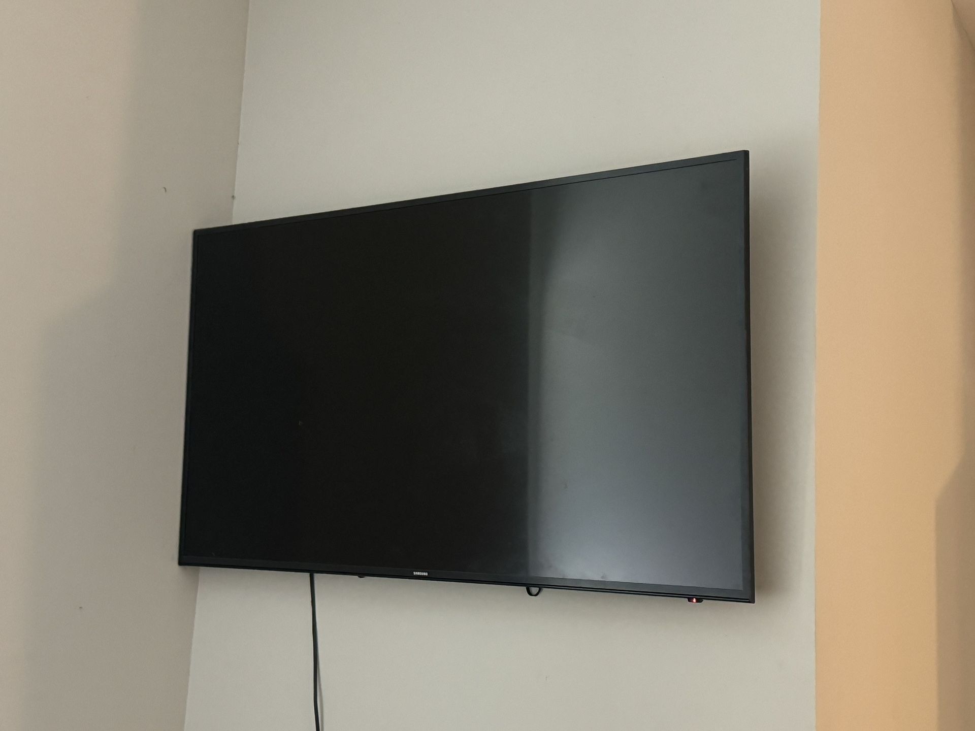 55" Samsung Smart TV