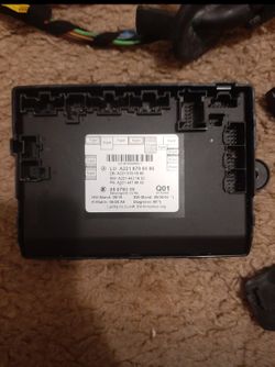 Mercedes Benz 221 Right Door Control Panel  