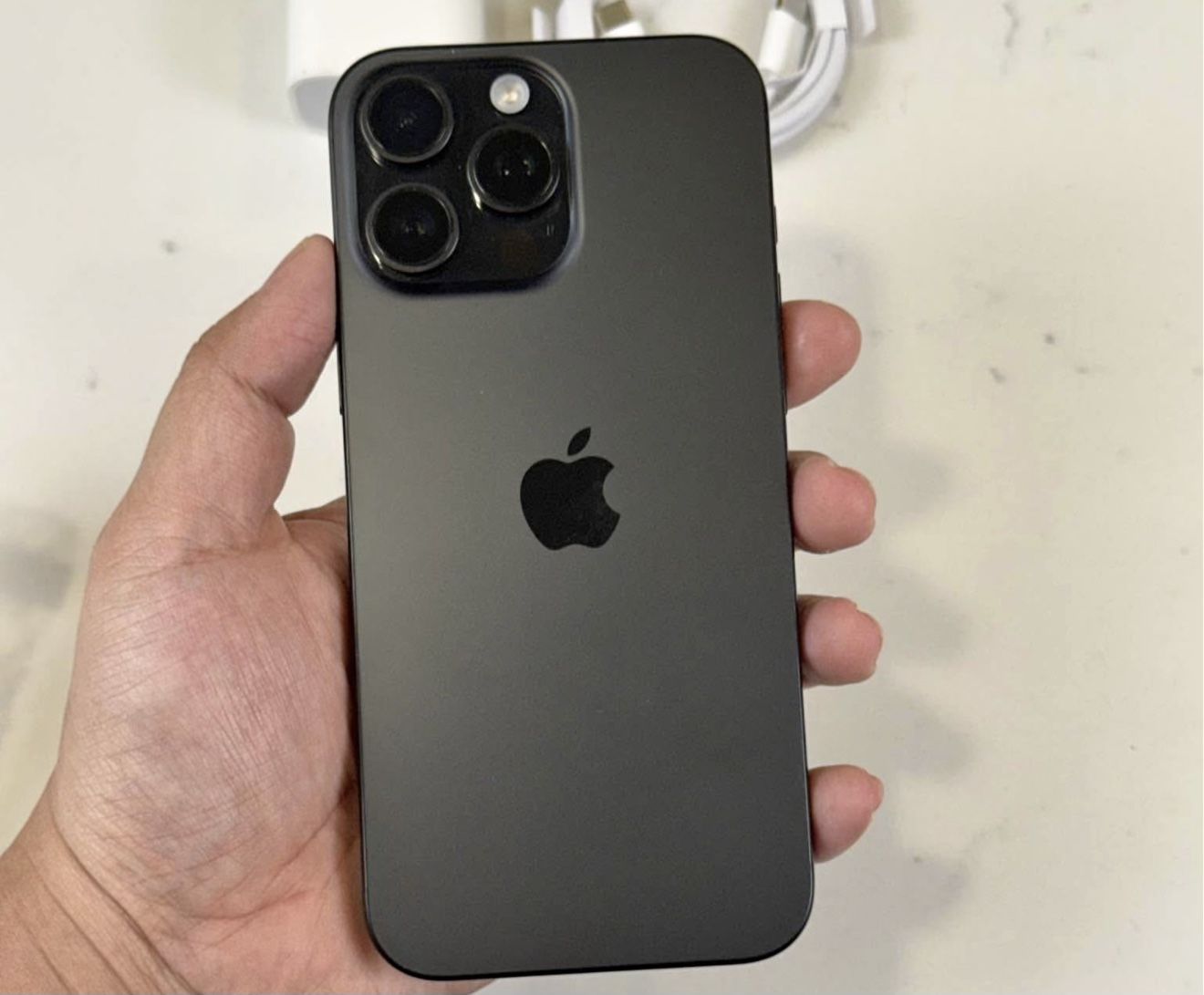 IPhone 16 Pro Max 