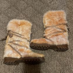 Bebe Fur Boots Women’s 6.5