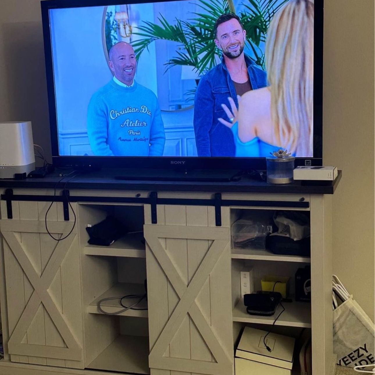 46” Sony Bravia KDL-46HX800 3-D TV with Lorraine 63.5