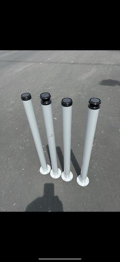 Screw On Table Legs