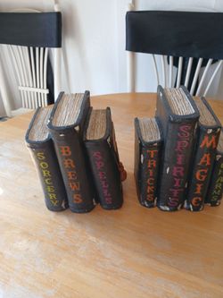Halloween books