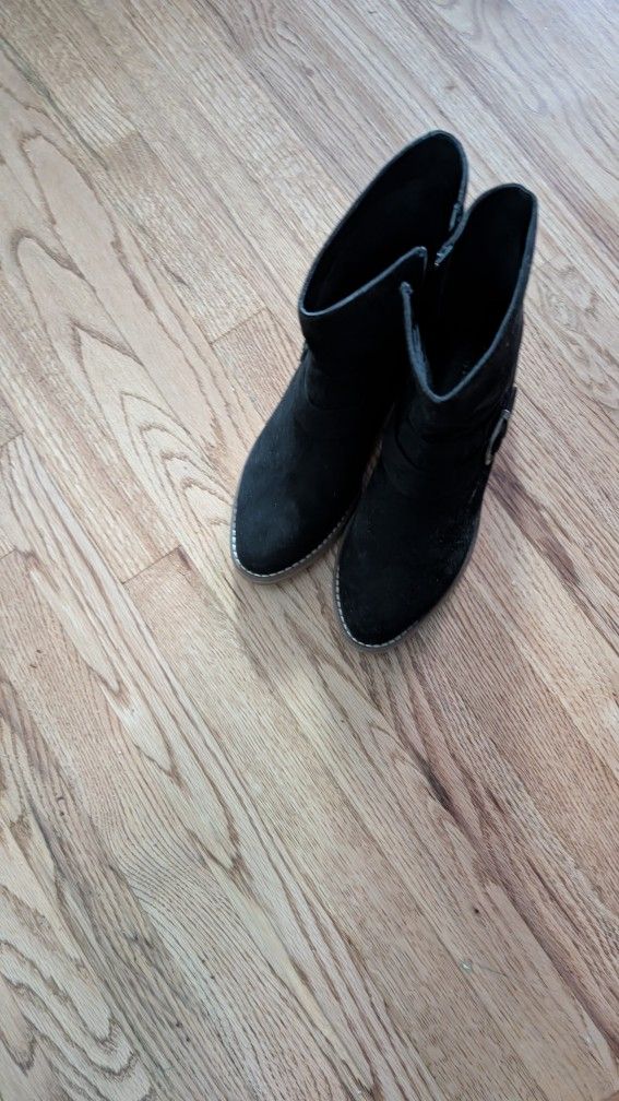 Women's Boots 8.5 Kensie