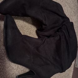 Black Boots Size 8.5