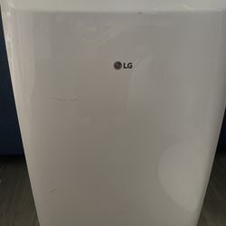 LG 6,000 BTU (DOE) / 8,000 BTU (ASHRAE) Portable Air