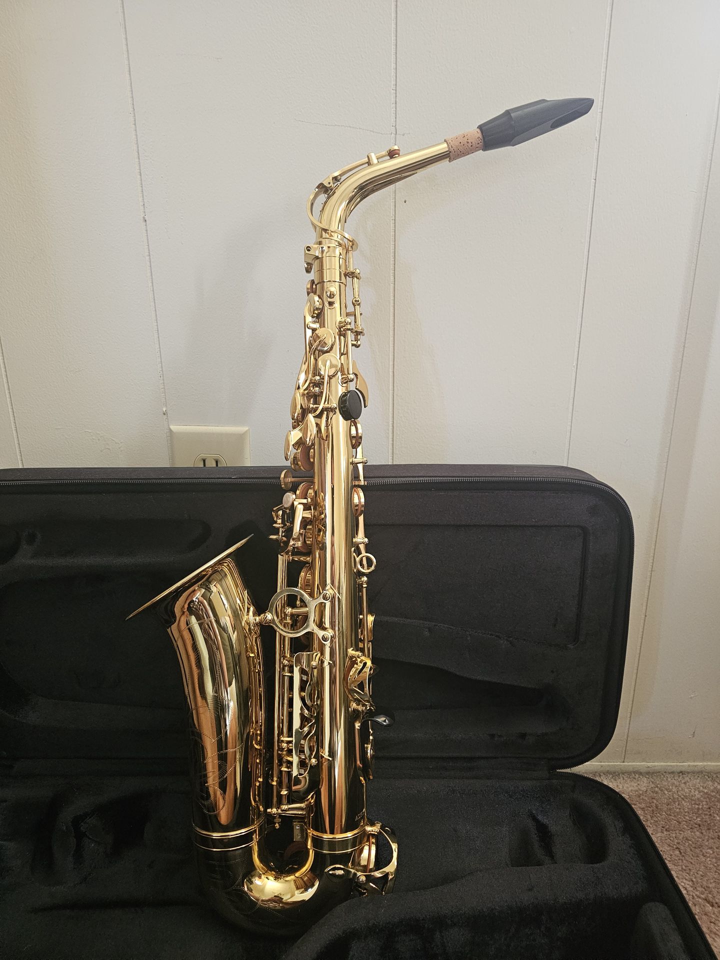 Jean Paul AS-400 Alto Saxophone w/ Case & Extras - Like New