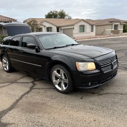 Dodge magnum SXT