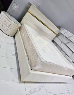 NEW IN BOX- Ivory/Gold King Size  Platform Bed Frame FINANCE $54 Down