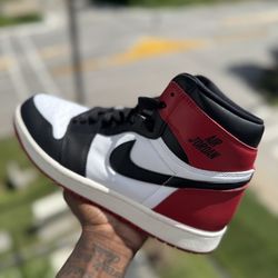 Air Jordan 1 Black Toe Size 11