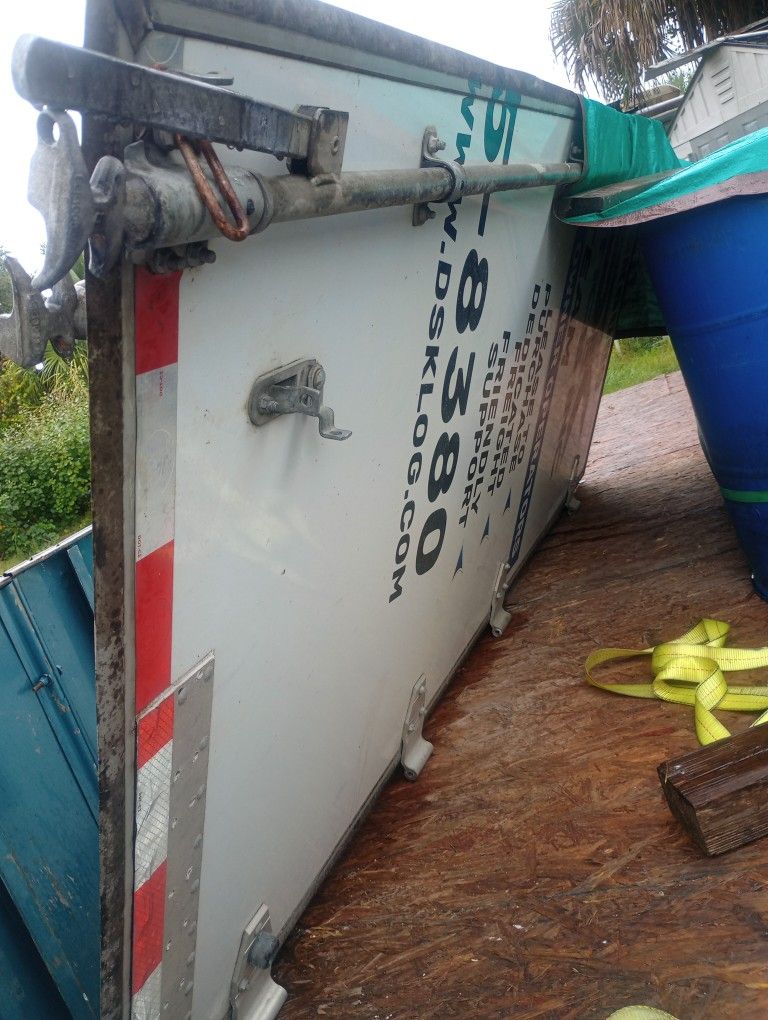 Tractor Trailer Rear Doors (MINT CONDITION)