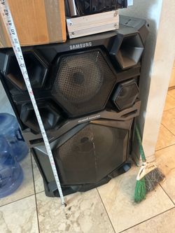 Speakers Tv fridge and mini quad