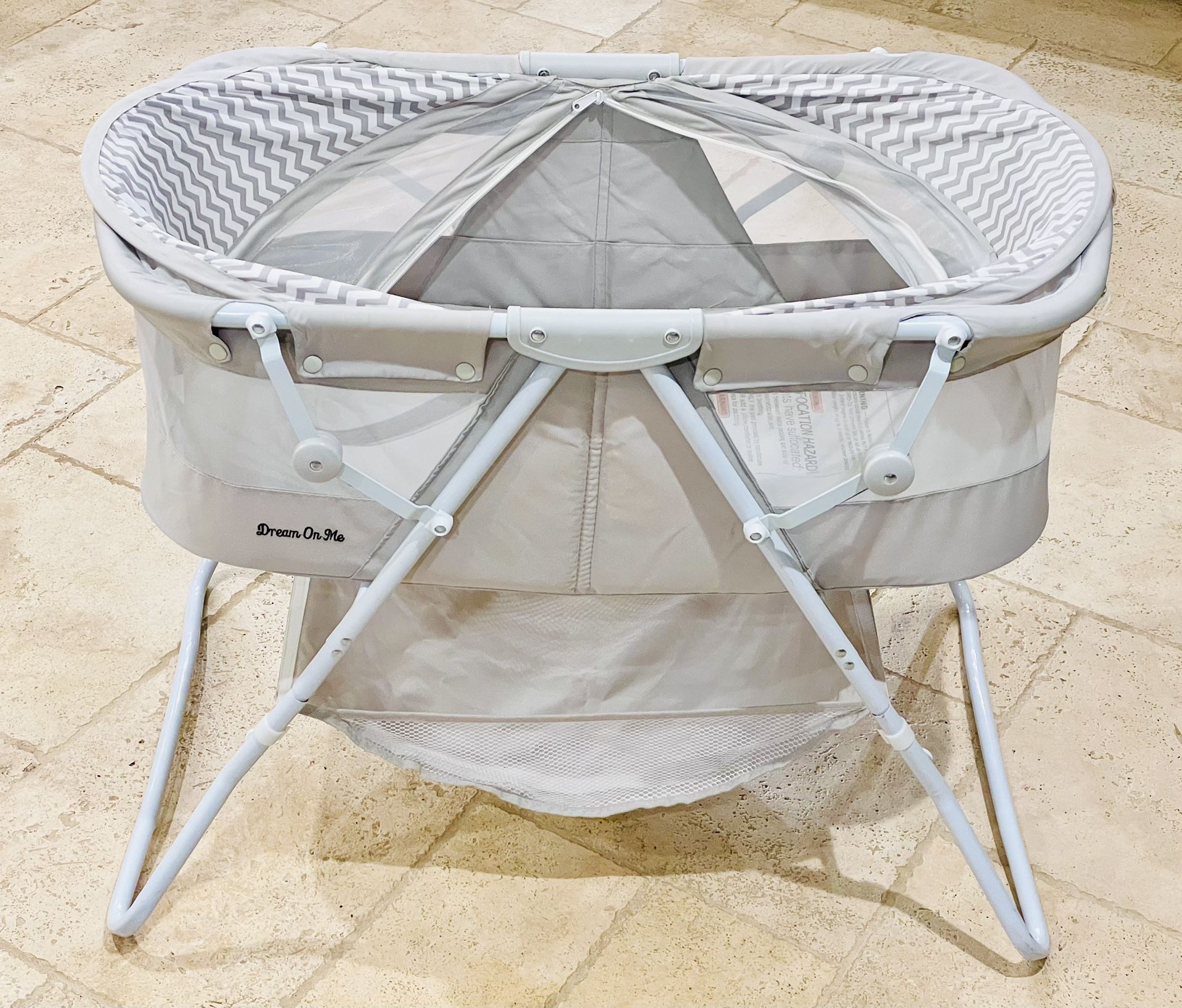 Dream On Me Baby Bassinet