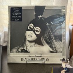 Ariana Grande - Dangerous Woman Purple Swirl Vinyl