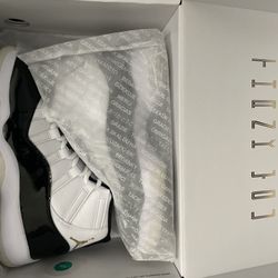 JORDAN RETRO 11 “GRATITUDE” SIZE 8.5
