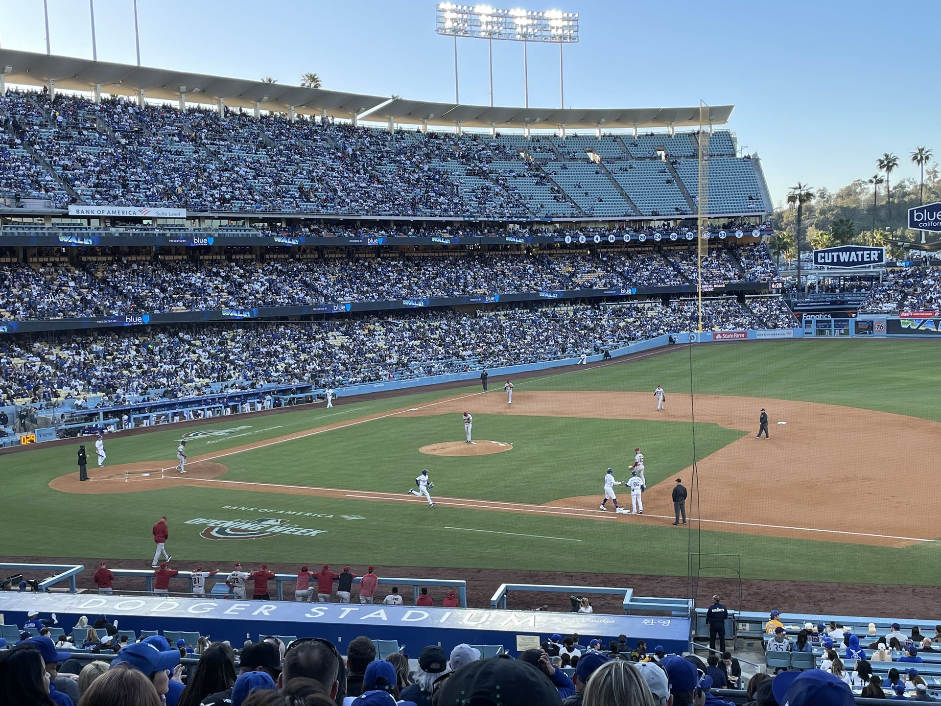 Dodgers v Yankees 6/3 SATURDAY - 4 Tickets w/ Aisle Seat