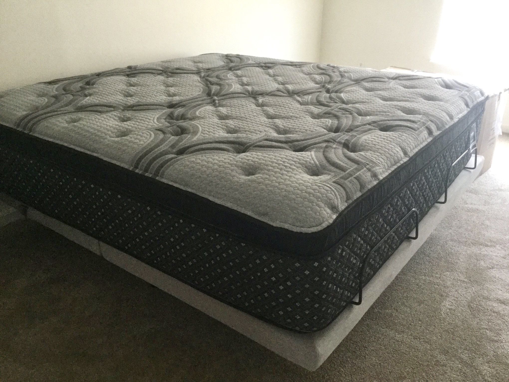 Unbeatable Mattress Deals! 😎