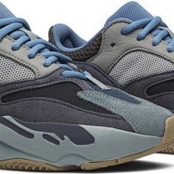 Adidas Yeezy Boost 700 Carbon Blue FW2498