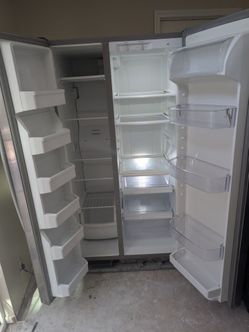 Kenmore Coldspot 25 cu ft. side by side Refrigerator