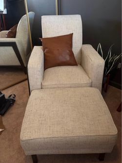 Accent chair + ottoman