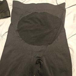 Maternity biker shorts