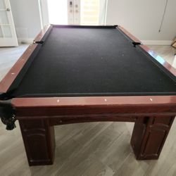 Large 9' Pool Table