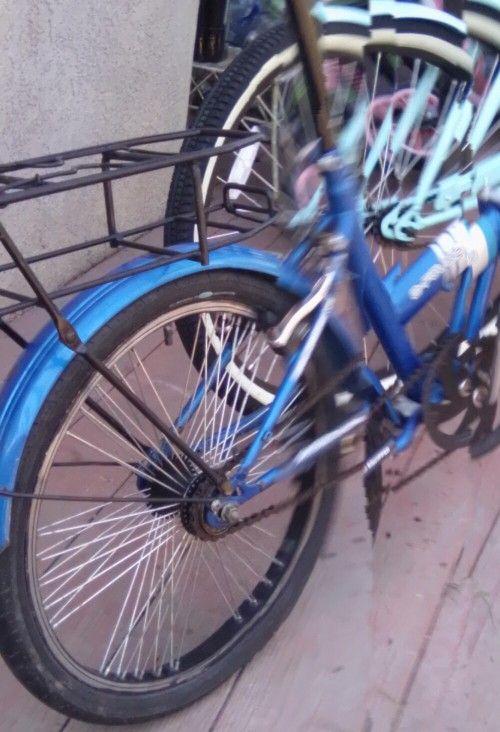"Currey" Folding Bike No Issues Runs Good(For Adults)