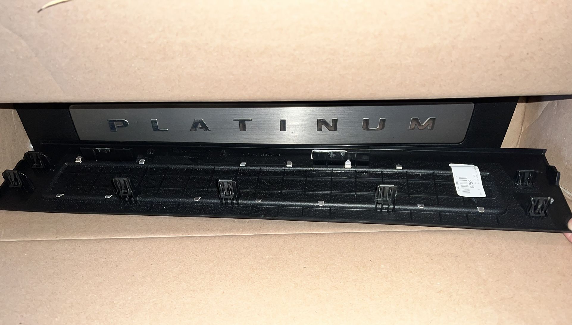 F(contact info removed)-2022 PLATINUM DOOR SILL OEM