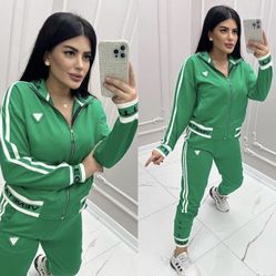 Botega Vaneta Tracksuit For Ladies Size S To 2 XL