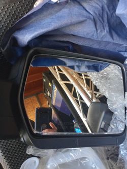 Retrovisor Para Una F150 2010 Es Solo Uno De Lado Del Pasjero