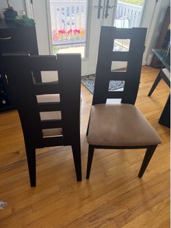 Dining chairs (set of 4)