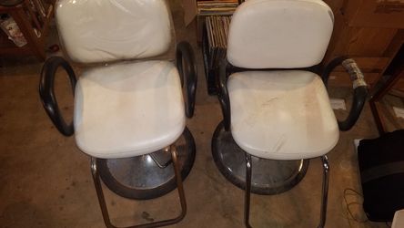 Stylist chairs