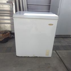 Hielera En Buenas Condiciones Enfría Muy Bien 