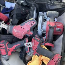 Milwaukee Tool Set
