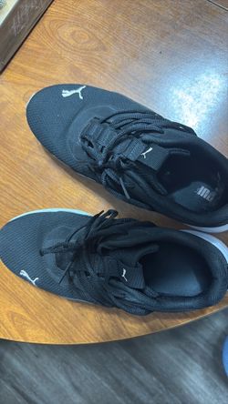Puma women’s size 10