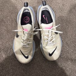 Nike Invincible Size 12