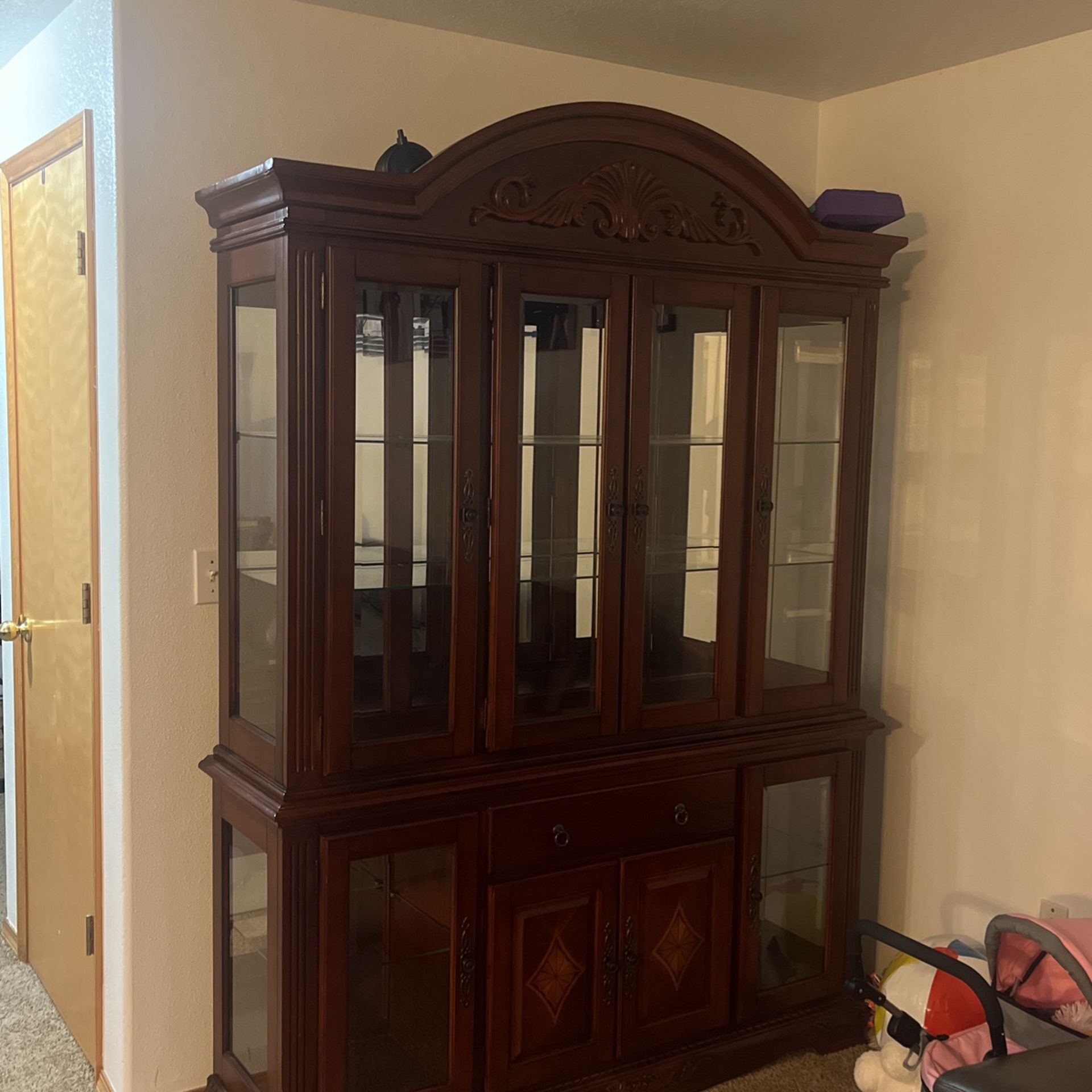 Display Cabinet