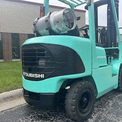 Forklift Mitsubishi FG25K, Cap. 5000lb, 5700 hours, in good condition 
