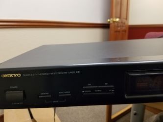 Onkyo T-401 tuner