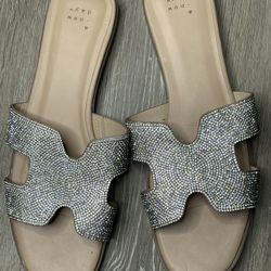 a. new. day. Women Sandal Size 10