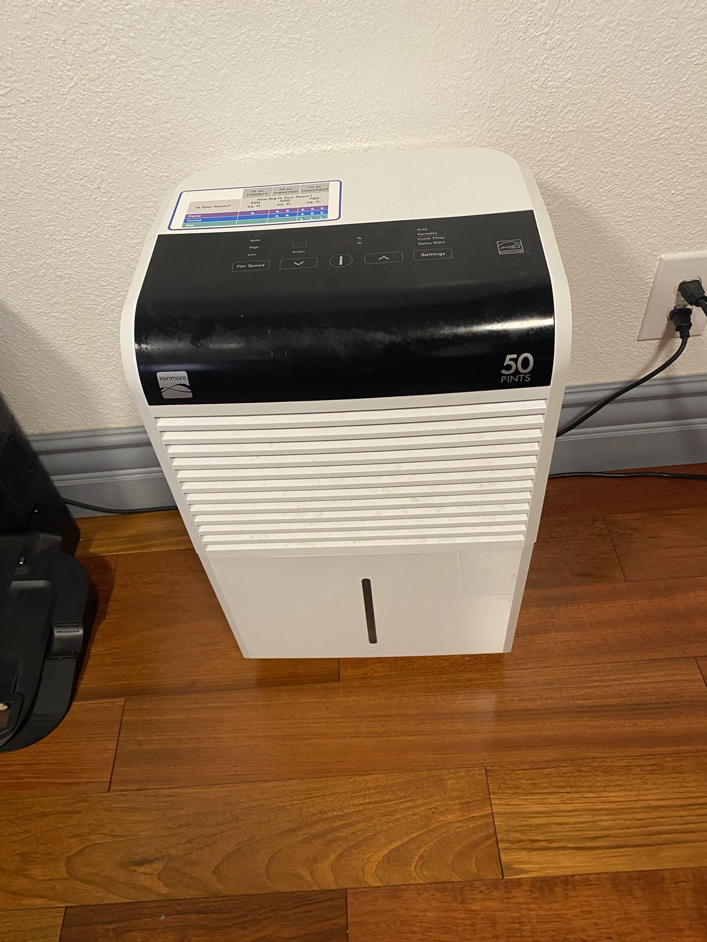 KENMORE DEHUMIDIFIER 50 PINT