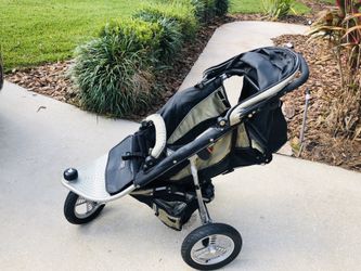 Valco jogging stroller with attachment