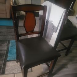 4 high chairs for tables
