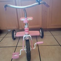 RADIO FLYER 10" TODDLER TRIKE