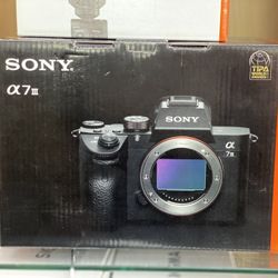 Sony A7 III Mirrorless Camera