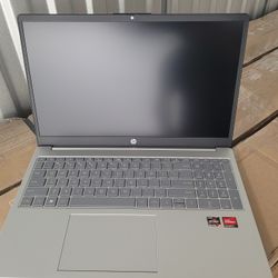 HP 15-FC0041WM 15.6" Ryzen 5 7520U, 512GB SSD, 8GB, Win11, Natural Silver