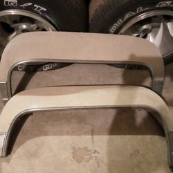 80-82 Ninety Eight 98 Rear wheel Skirts
