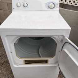 Dryer GE Heavy Duty Works Perfectly
